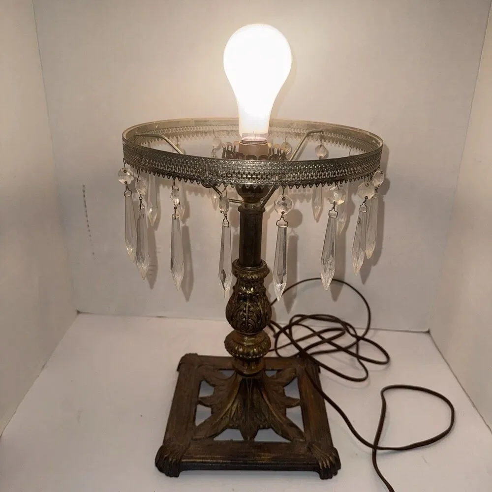 Vintage Art Deco Crystal Prisms Boudoir Table Lamp Cast Iron Bronze Tone 20s 30s